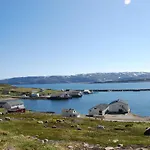 Kongsfjord Holiday Home