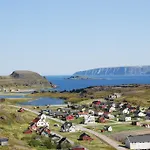Kongsfjord Holiday Home