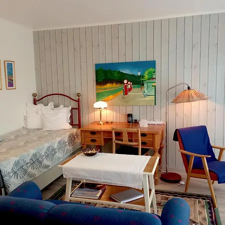 Kongsfjord Holiday Home