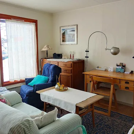 Kongsfjord Holiday Home *